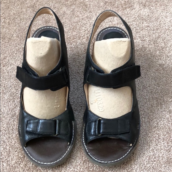 Miz Mooz Black Sandals - Picture 1 of 7